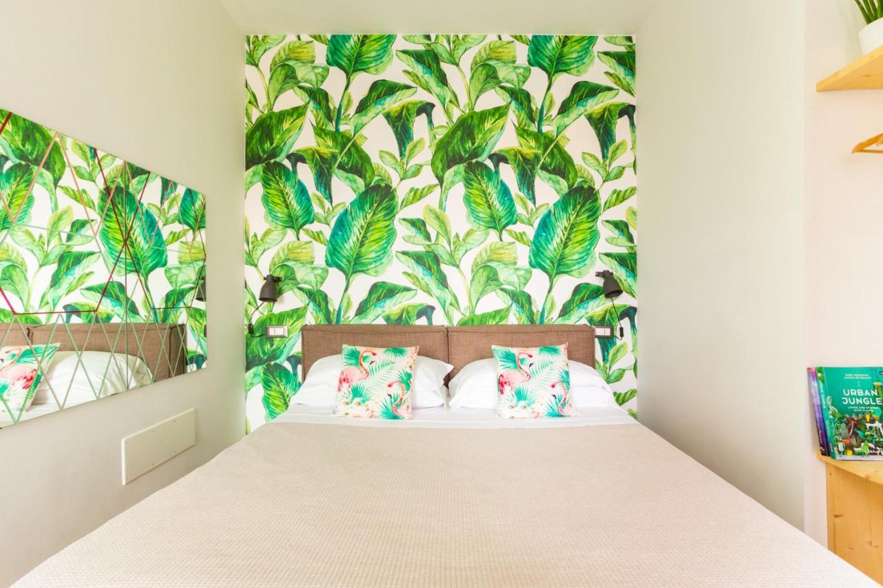 Duomo Views, Light, Jungle-Inspired Studio With Terrace Milan Luaran gambar