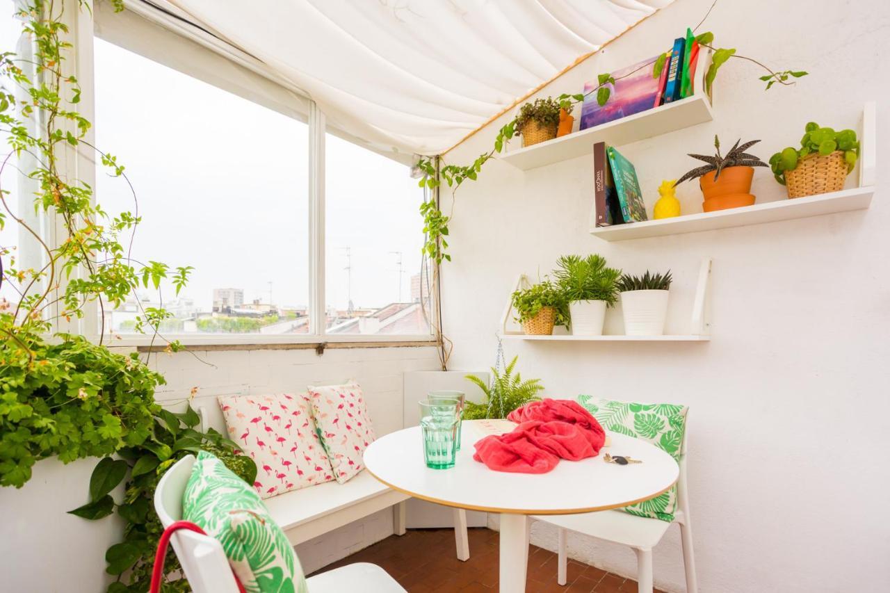 Duomo Views, Light, Jungle-Inspired Studio With Terrace Milan Luaran gambar
