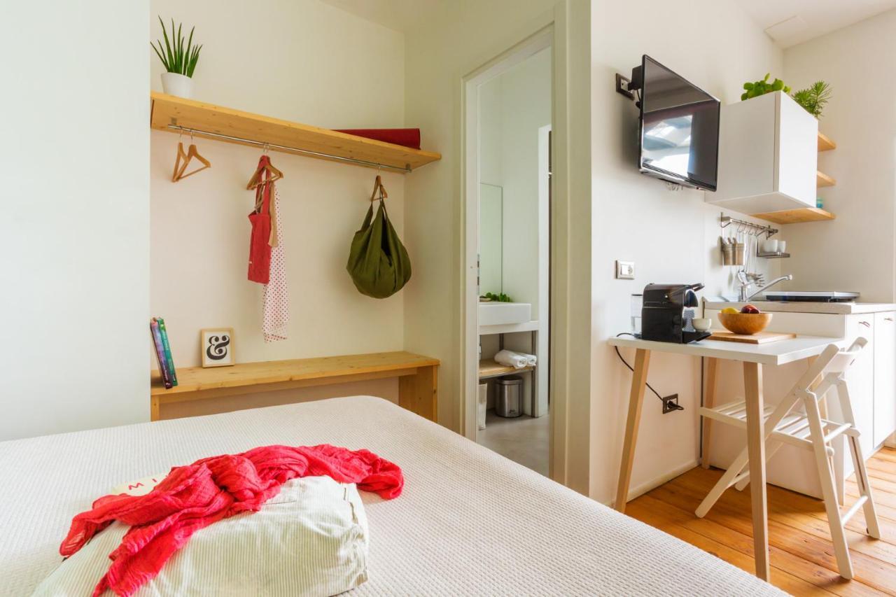 Duomo Views, Light, Jungle-Inspired Studio With Terrace Milan Luaran gambar